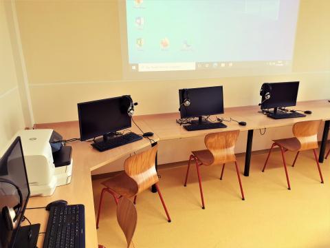 Grundschule Hellingen Computerraum